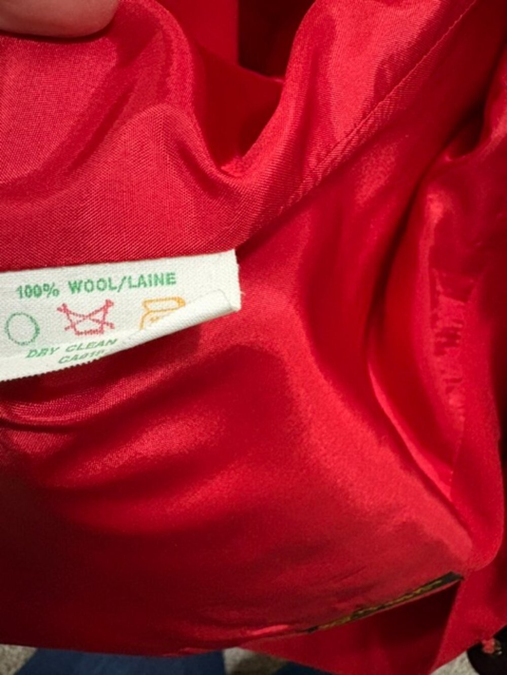 Beautiful Red Wool Blazer - Picture 8 of 9